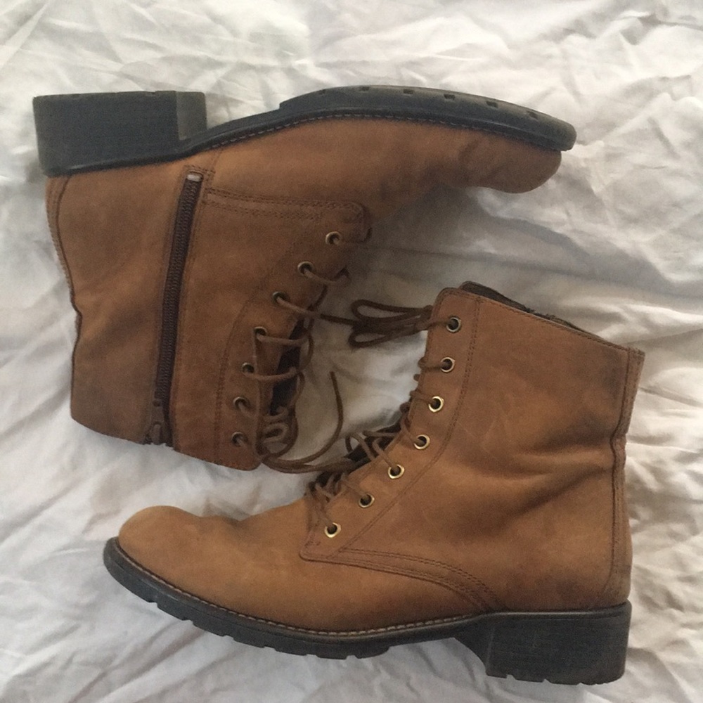 Clarks combat boots